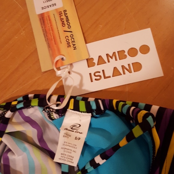 Reduced! Ocean Core Bamboo Island bathing suit top - Picture 5 of 8